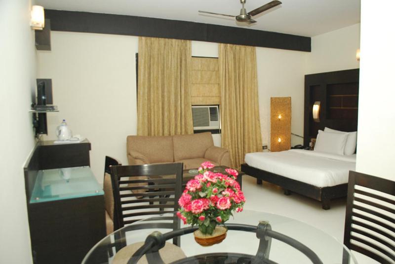Hotel Aman Deluxe Neu-Delhi Exterior foto