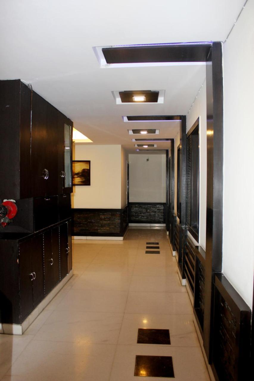Hotel Aman Deluxe Neu-Delhi Exterior foto